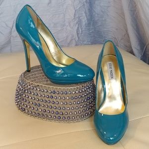 Steve Madden patent heels